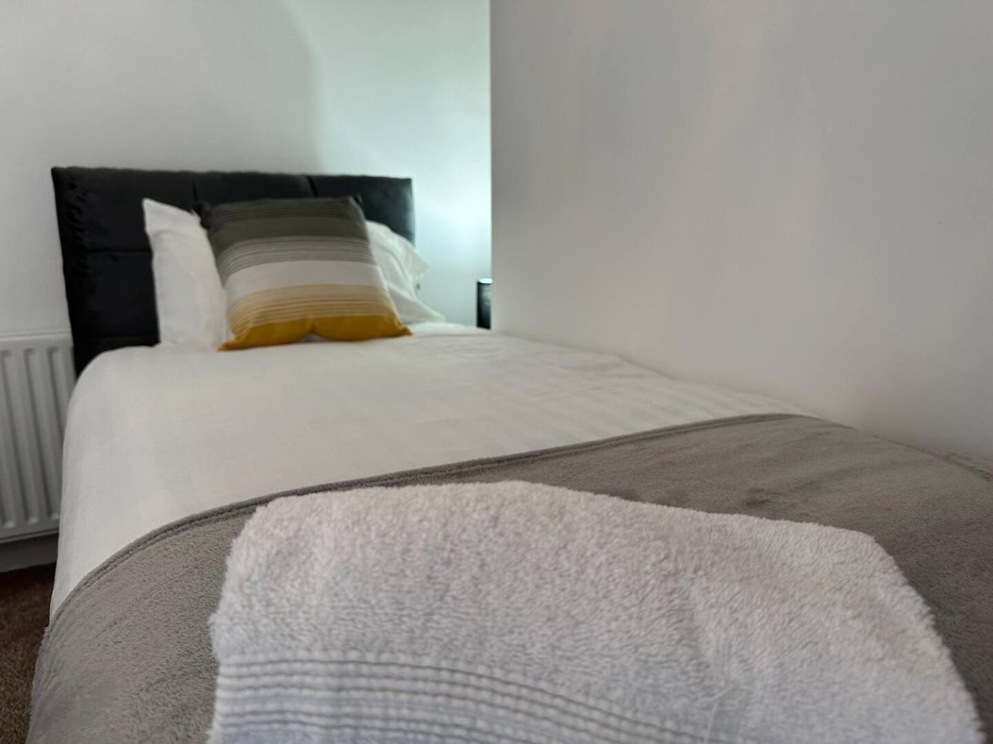 Vila 2Br Stylish Ormeau Road House Belfast Exteriér fotografie