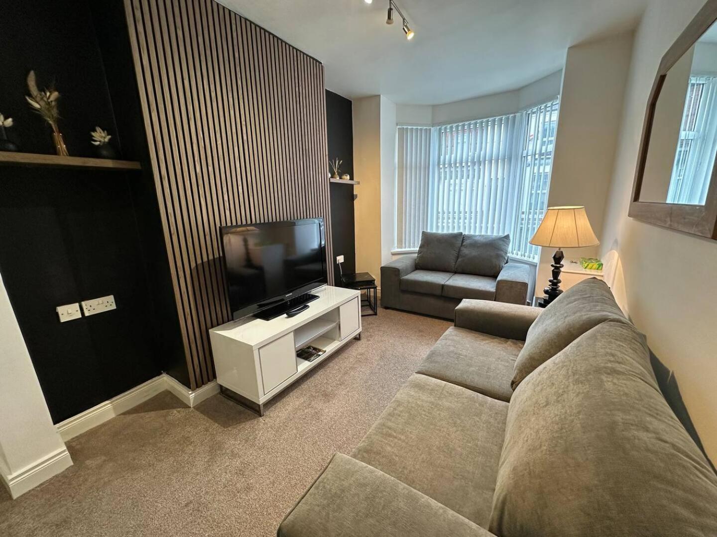 Vila 2Br Stylish Ormeau Road House Belfast Exteriér fotografie